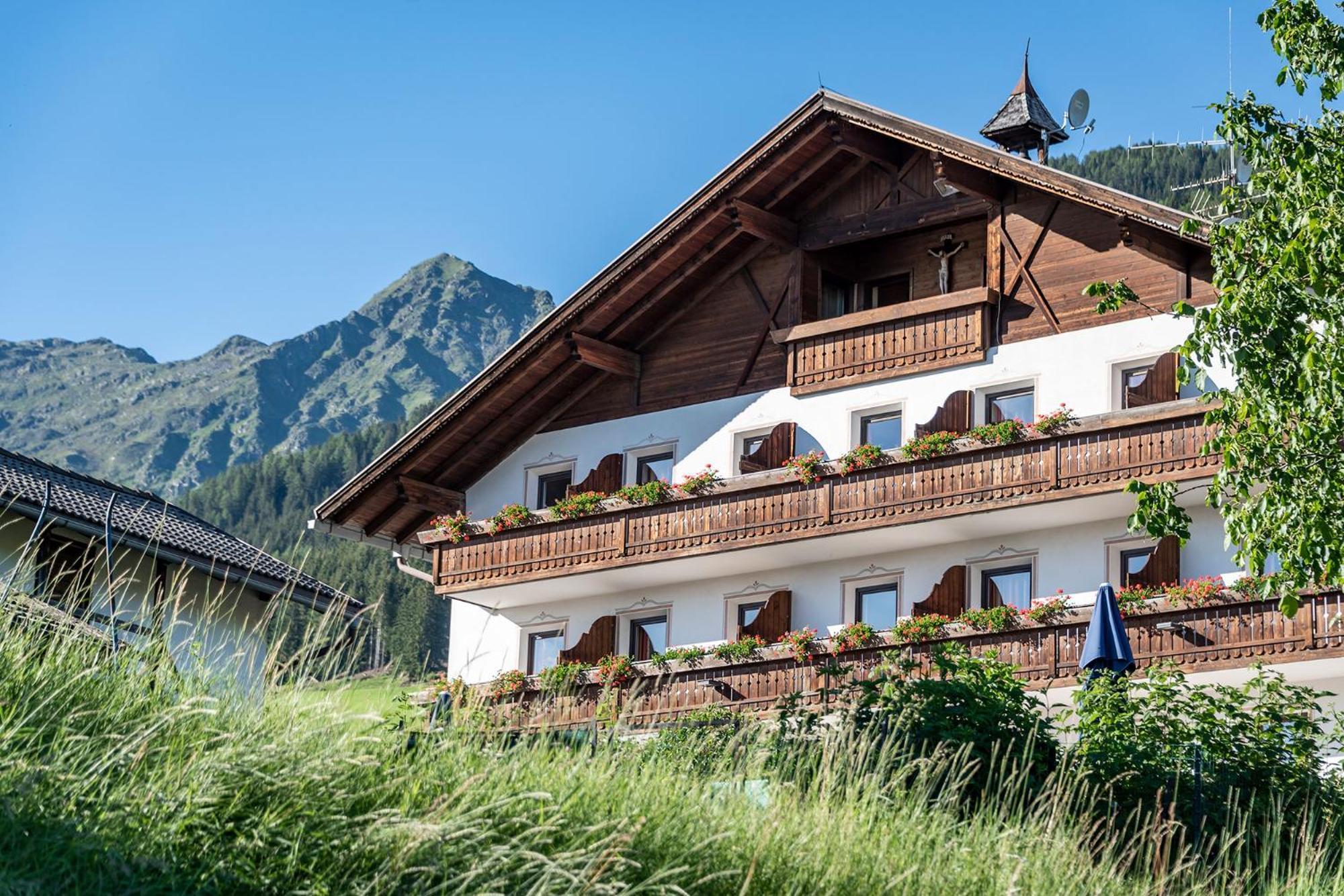 Hotel Wiedenhofer Теренто Екстериор снимка